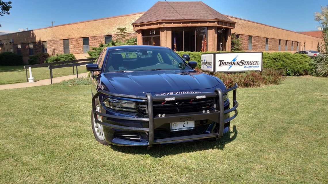 dodge charger с кенгурятником