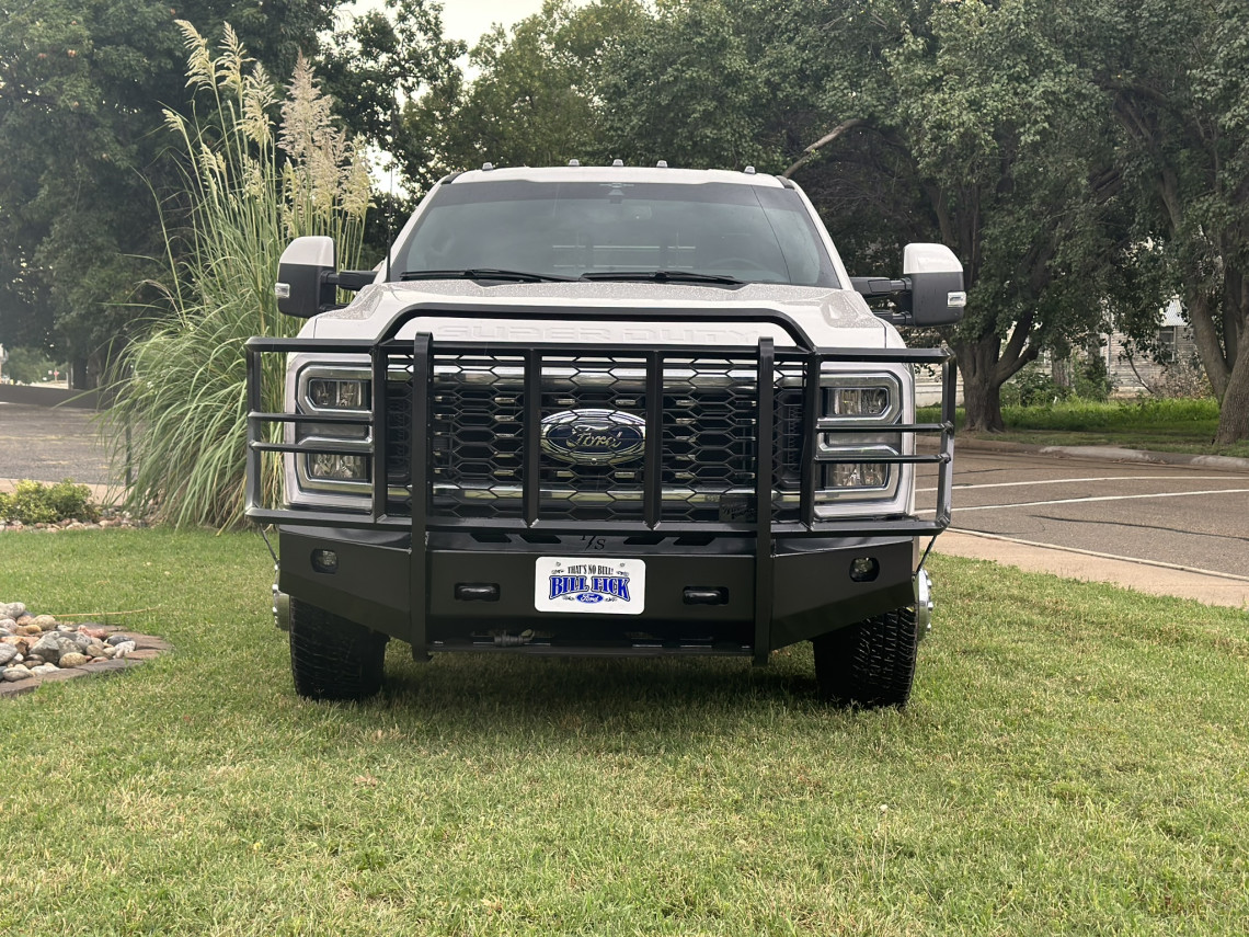 2023 ford super duty superdutyf250 f350 f450 f550 gas diesel, front end replacement, bumper, tread plate Grille Guard, Front Camera, Front Sensors, Cattle Guard, TS bumper, Thunder Struck Bumper, Ranch Hand, Diamond, Tread, front bumper, smooth